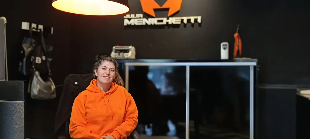 JULIA MENICHETTI1