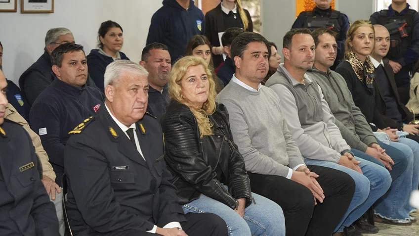 02_ojos_en_alerta almafuerte1