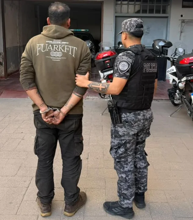 DETENIDO POR ROBAR EN EL TRABAJO