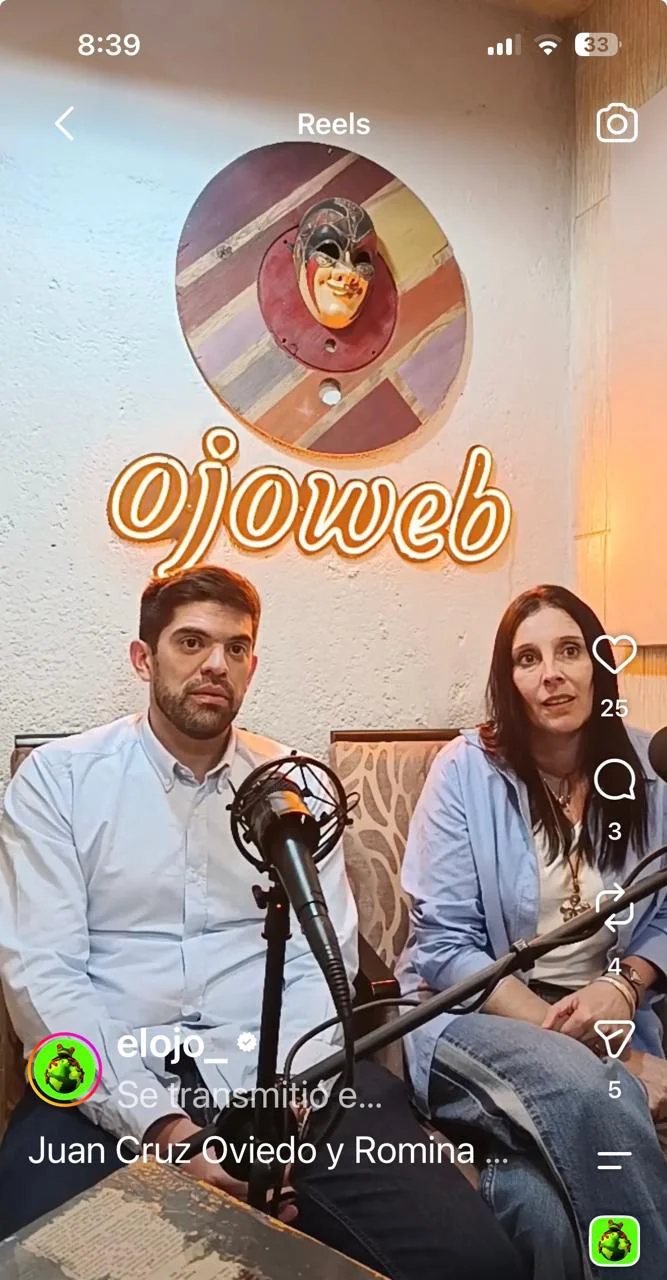 JUNA CRUZ OVIEDO Y ROMINA CAREZZANO