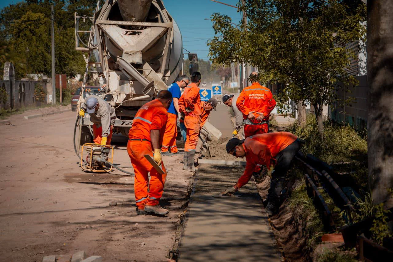 PAVIMENTO EMPLEADOS MUNICIPALES 3