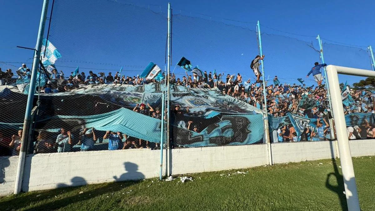 hinchada de estudiantes de rio cuarto