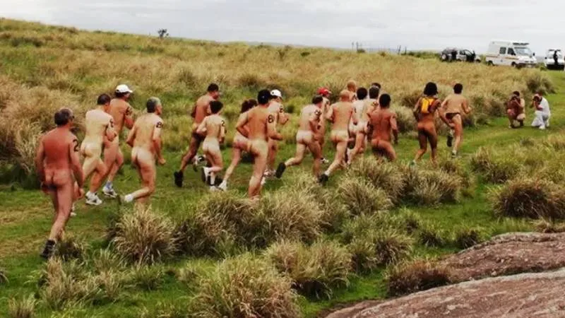 NUDISTAS