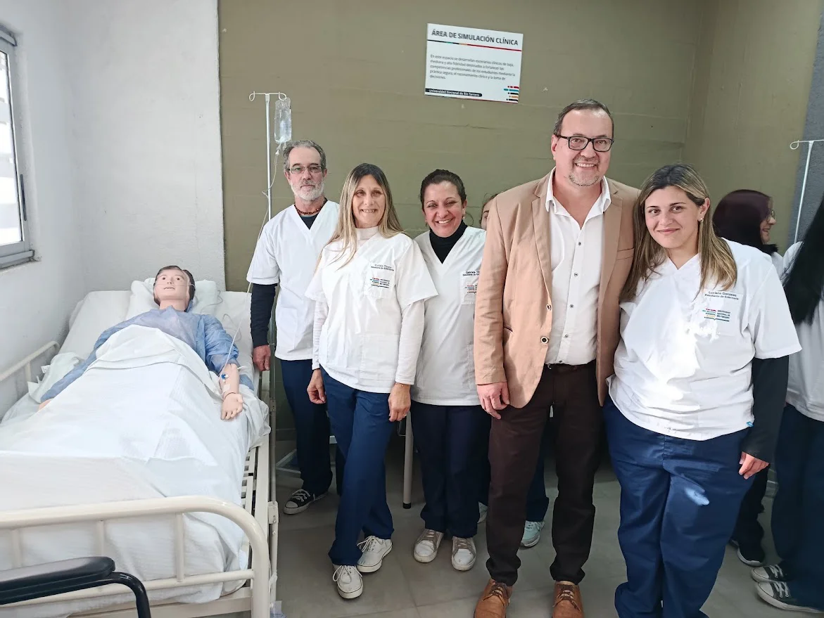 CURSO DE ENFERMERIA UNRT 123